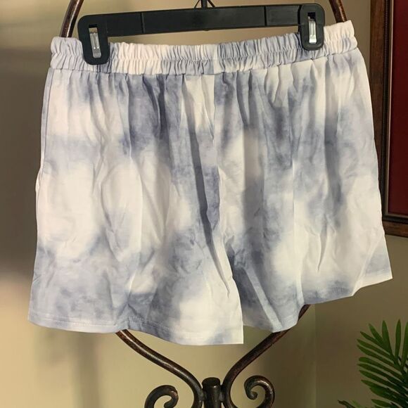 Tie Dye Knit Shorts - Picture 4 of 6
